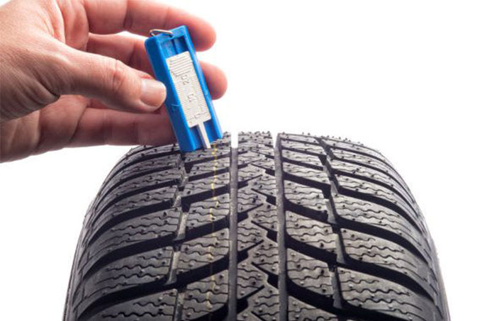 merenje dubine šare na pneumatiku